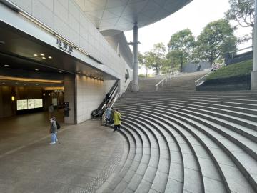 用賀駅／徒歩3分・約240m